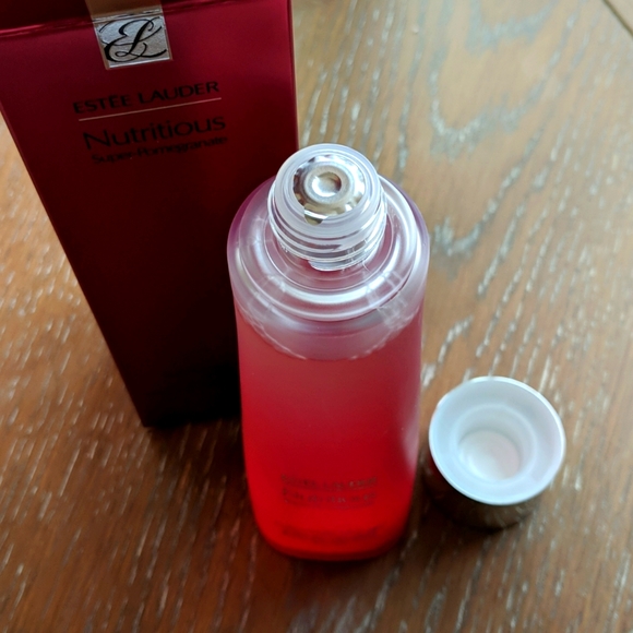 Estēe Lauder Super-Pomergranate Moisturize… - Picture 5 of 6